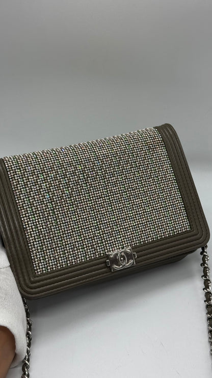 Chanel WOC kaki édition limitée