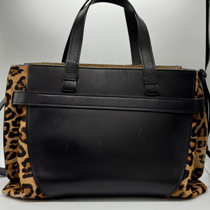 Loewe Grand Shopping Gate