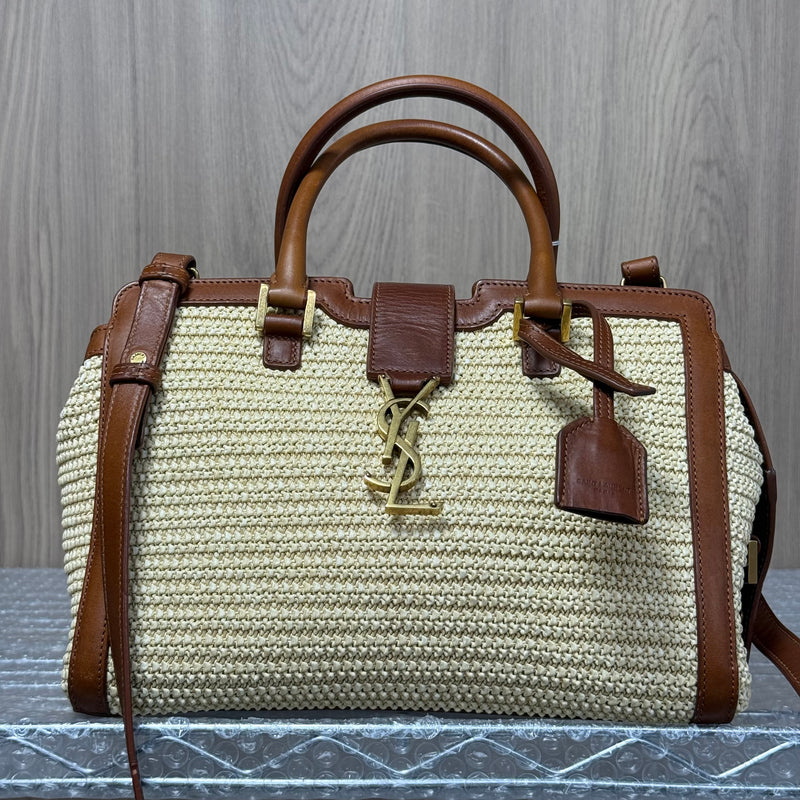 Saint Laurent downtown en raphia