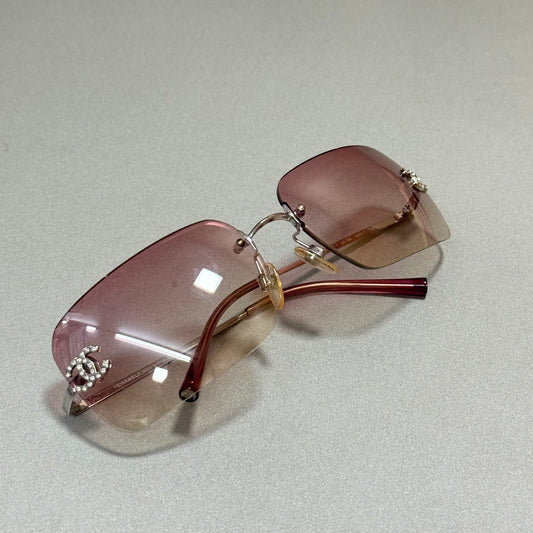 Chanel Lunettes de soleil roses