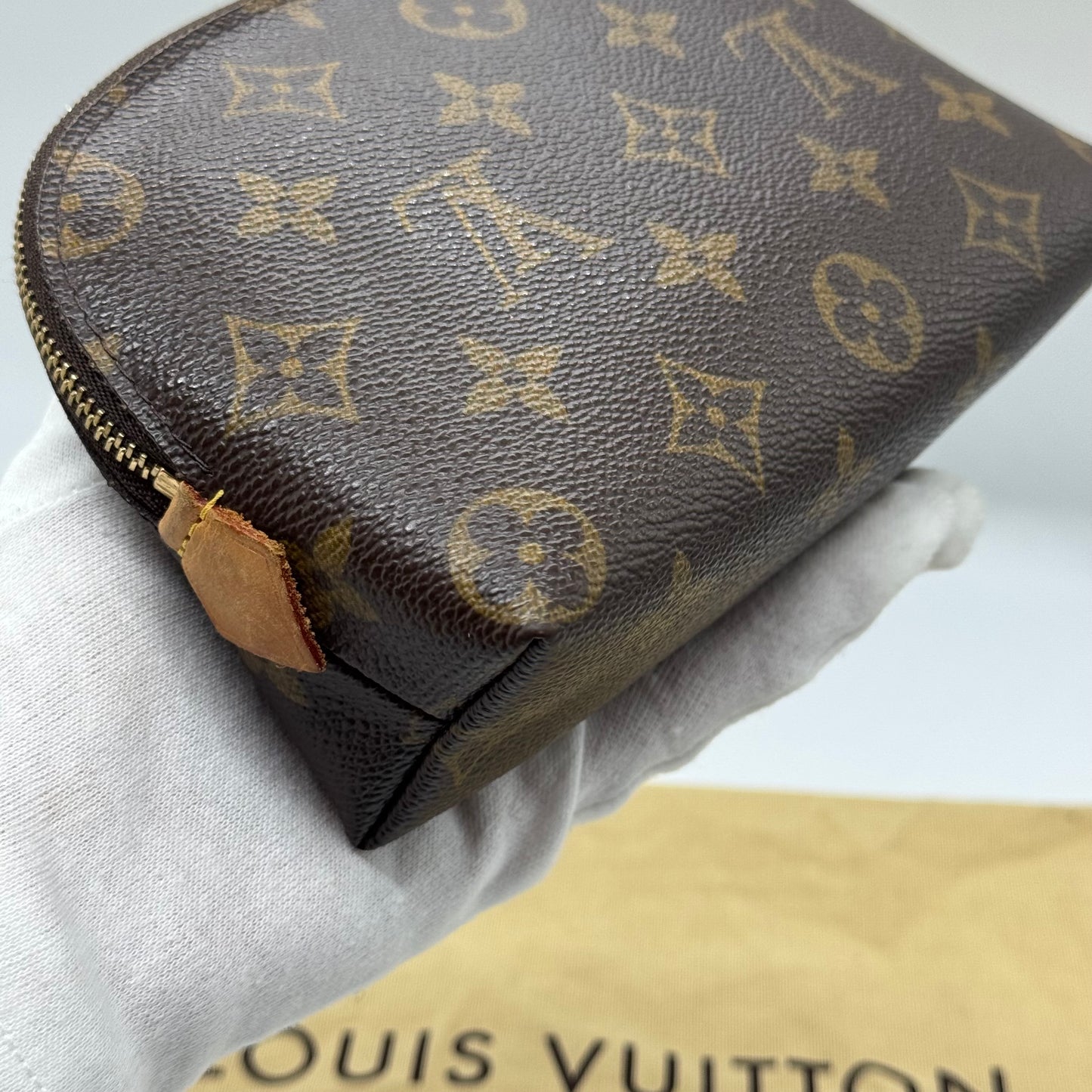 Louis Vuitton Pochette Cosmétique