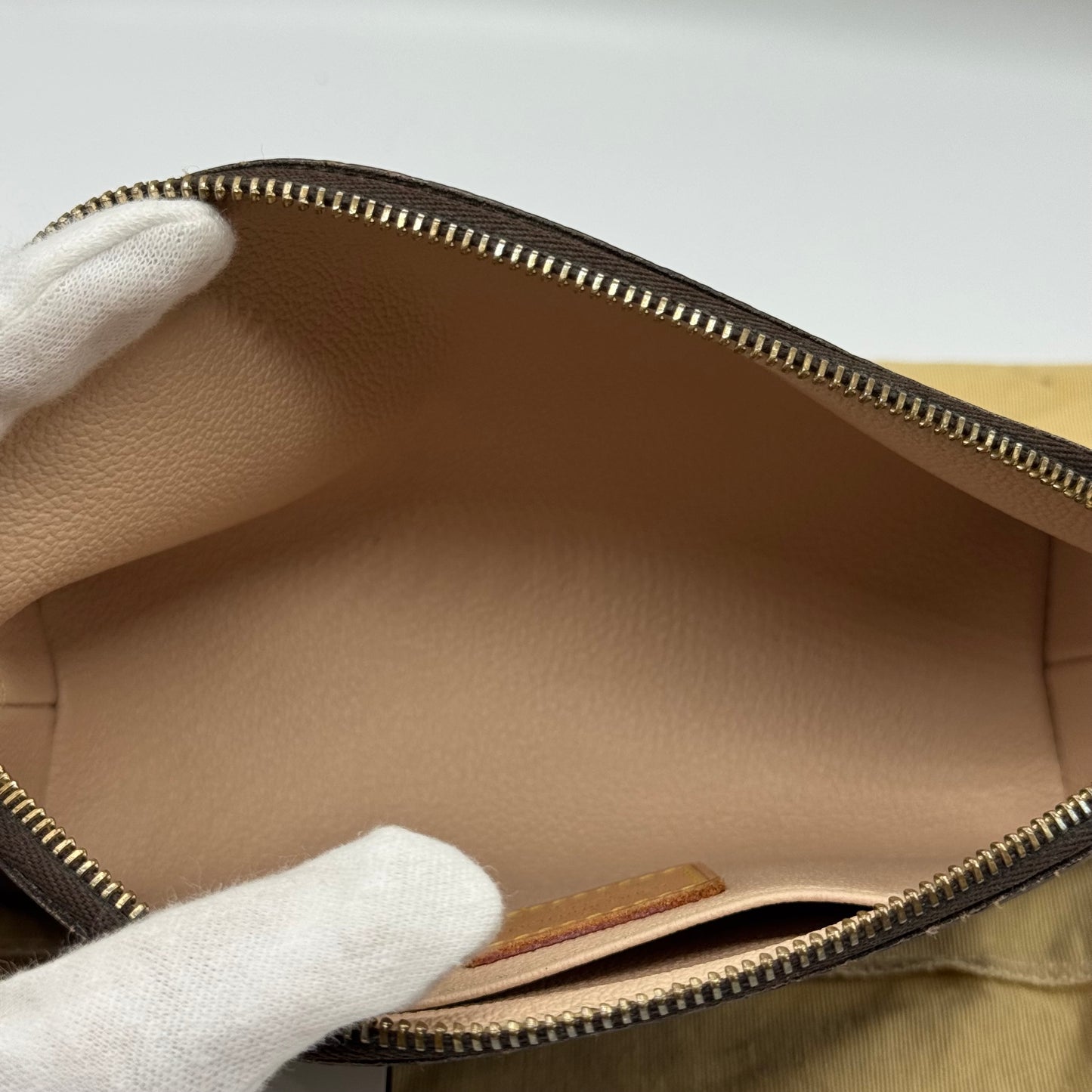 Louis Vuitton Pochette Cosmétique