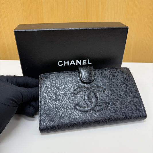 Chanel portefeuille caviar