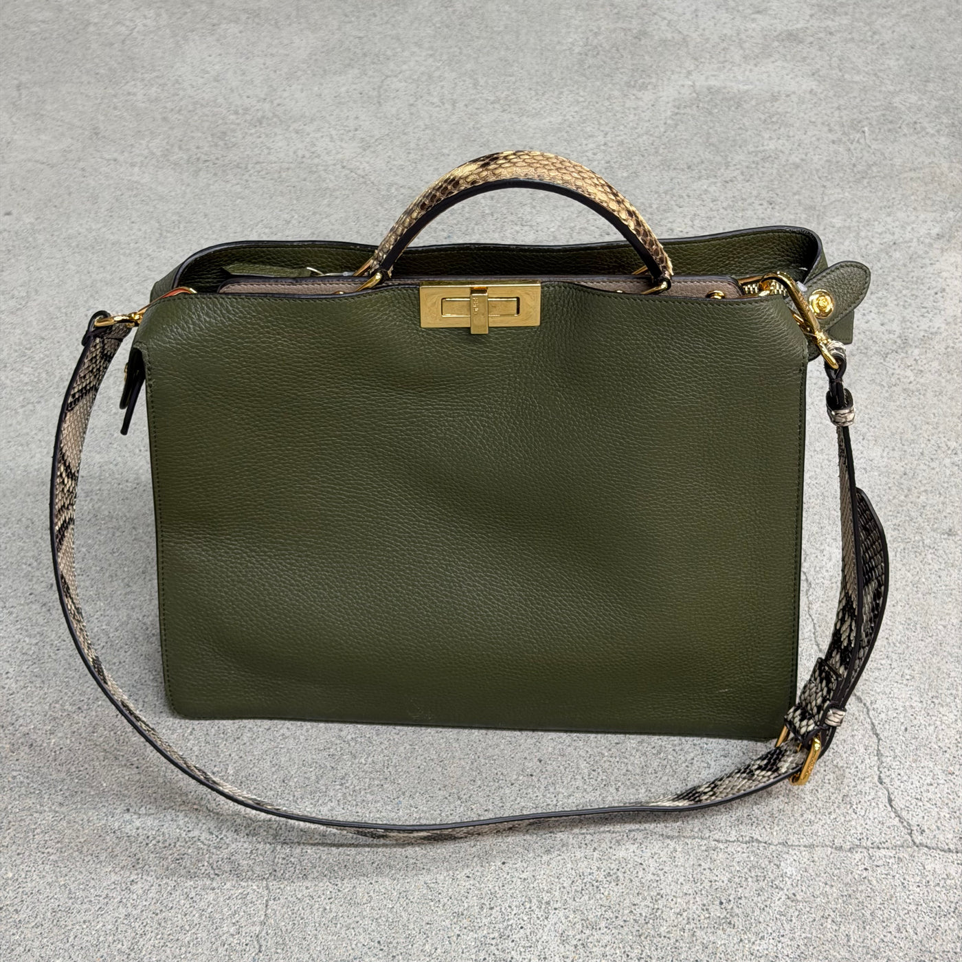 Fendi Peekaboo IseeU