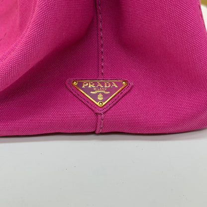 Prada Canapa