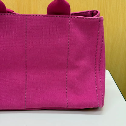 Prada Canapa