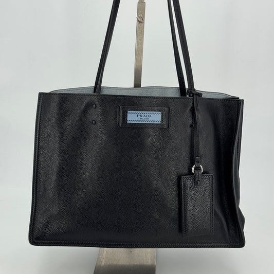 Prada Cabas