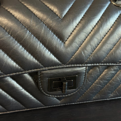Chanel 2.55 Chevron