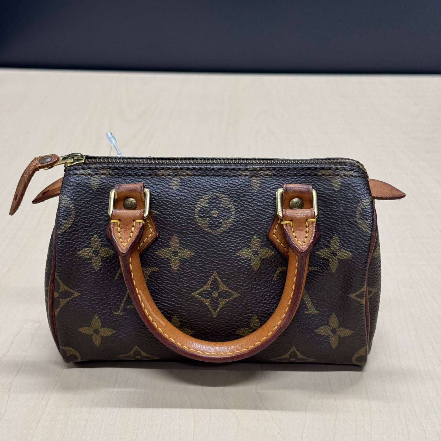 Louis Vuitton Mini HL TH0927