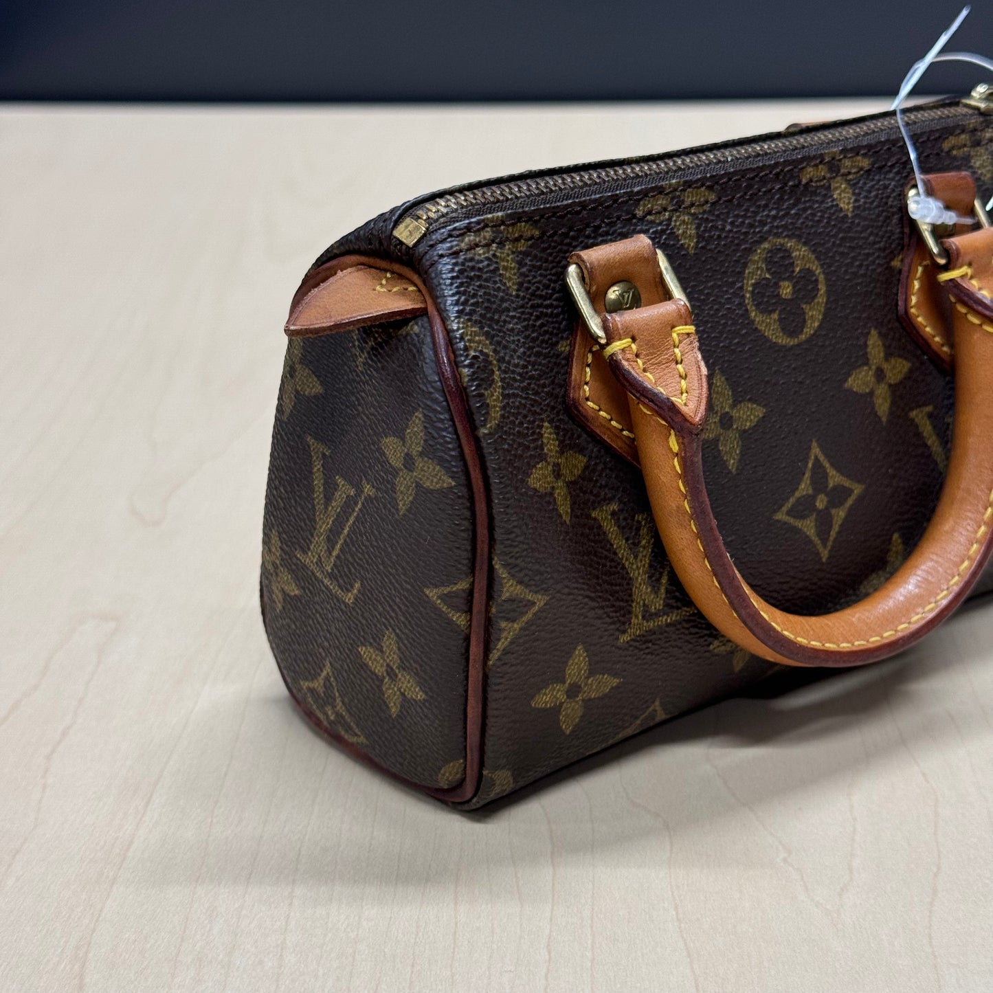 Louis Vuitton Mini HL TH0927