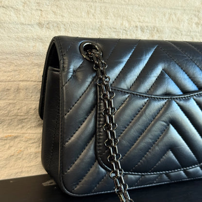 Chanel 2.55 Chevron