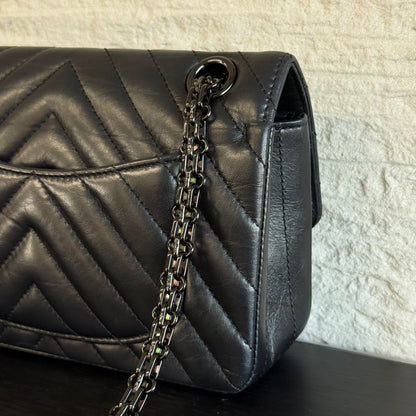 Chanel 2.55 Chevron