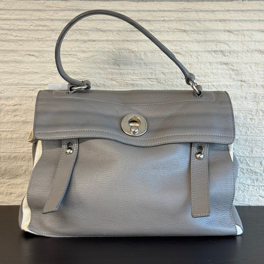 Yves Saint-Laurent Muse II