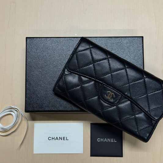 Chanel Portefeuille Long à rabat
