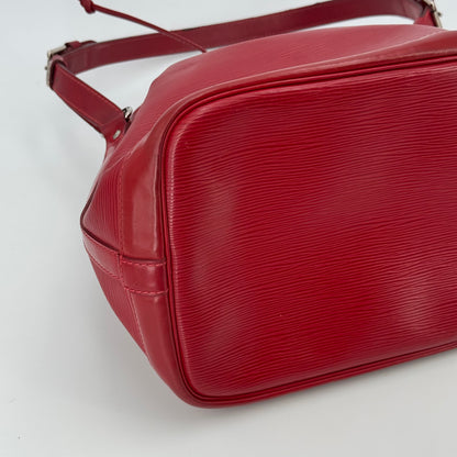 Louis Vuitton Noé MM framboise