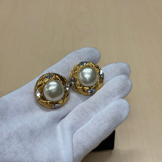 Chanel Clips perles et cristaux