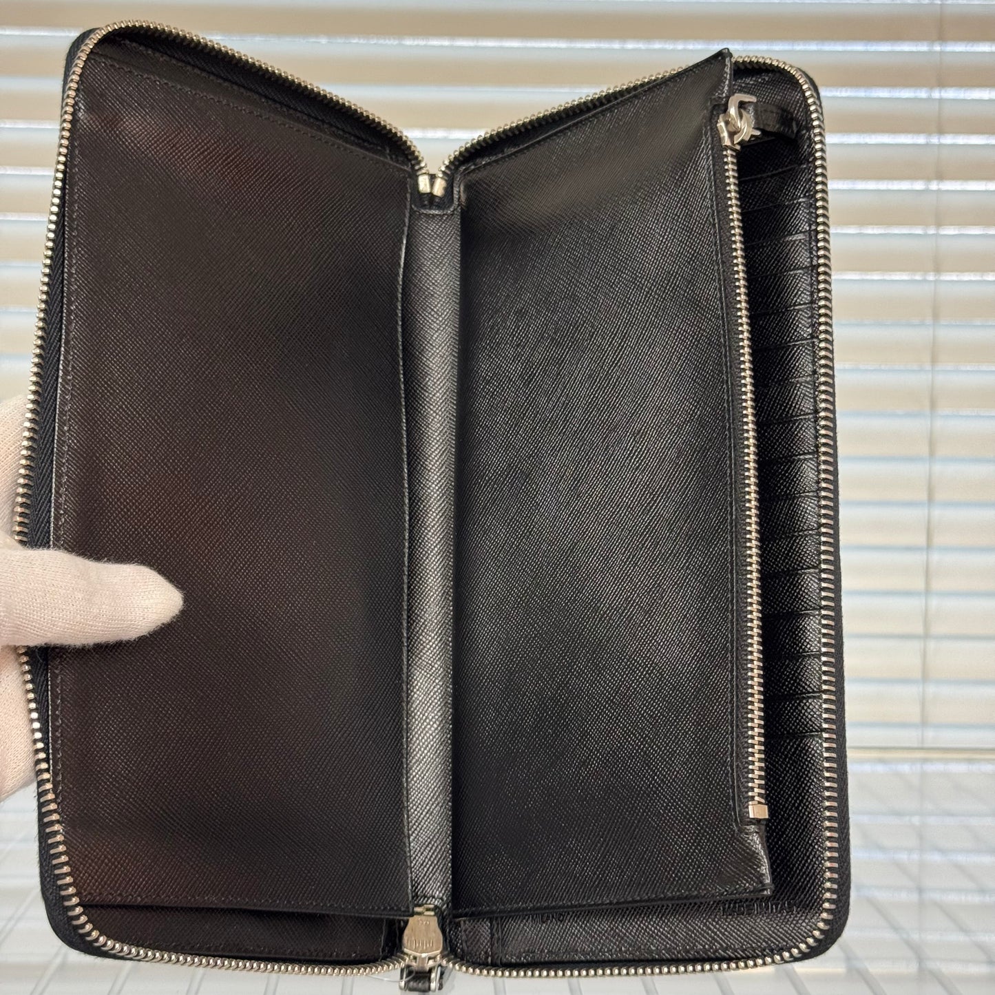 Prada Organiseur