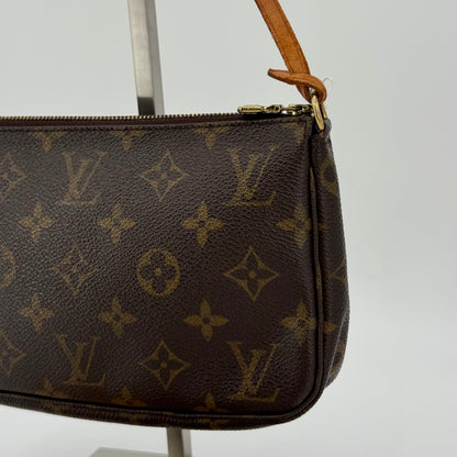 Louis Vuitton Pochette accessoire