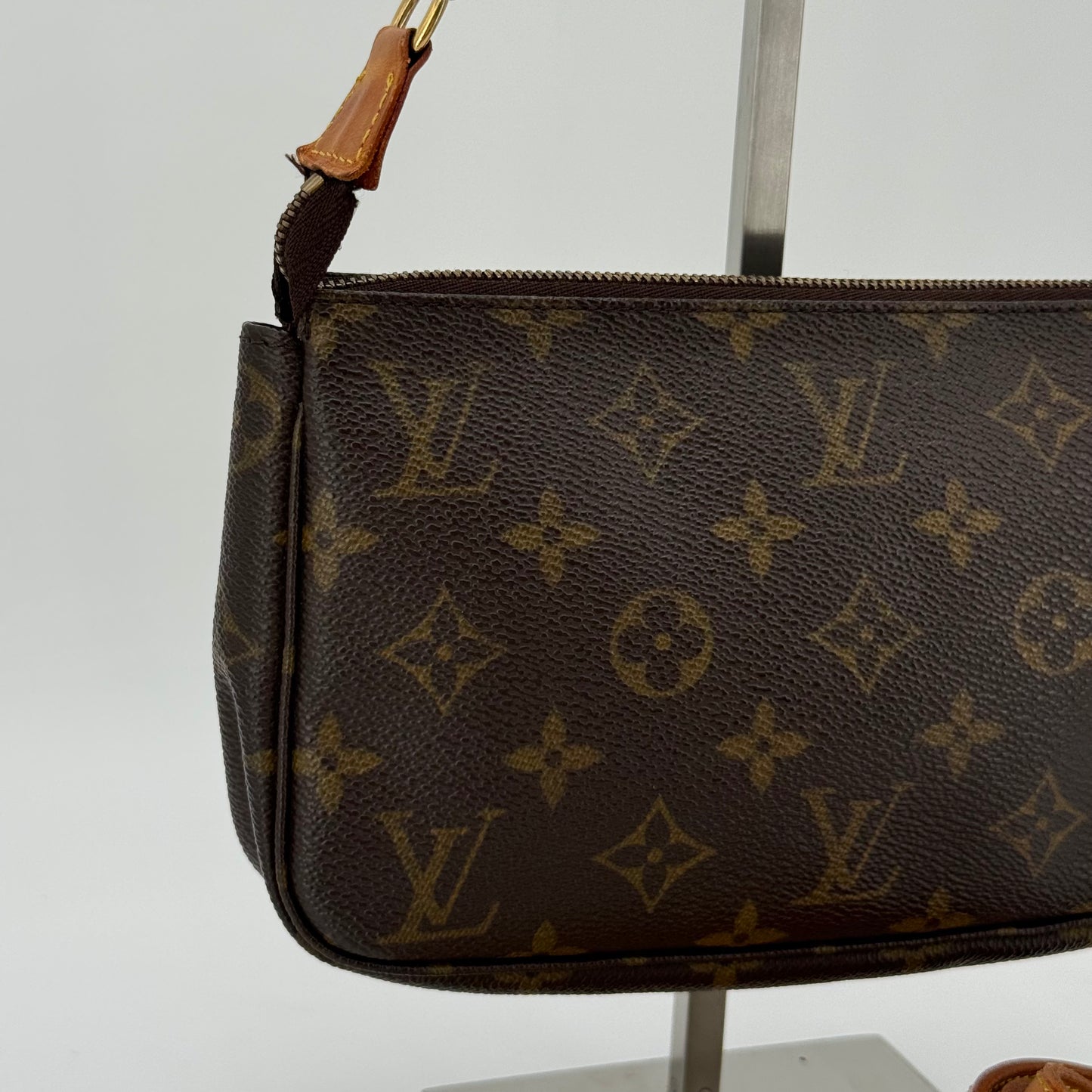 Louis Vuitton Pochette accessoire