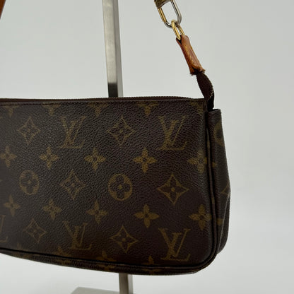 Louis Vuitton Pochette accessoire