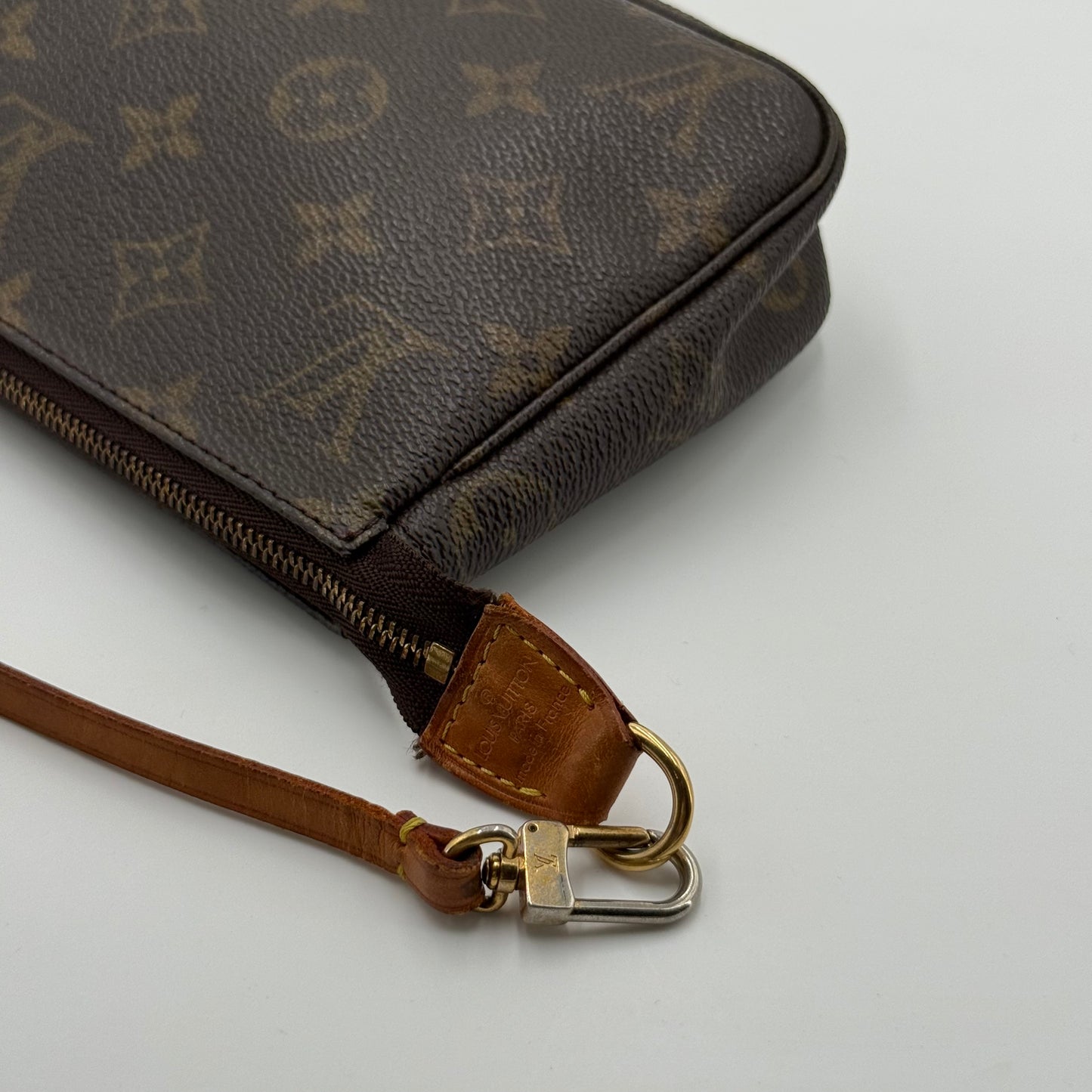 Louis Vuitton Pochette accessoire