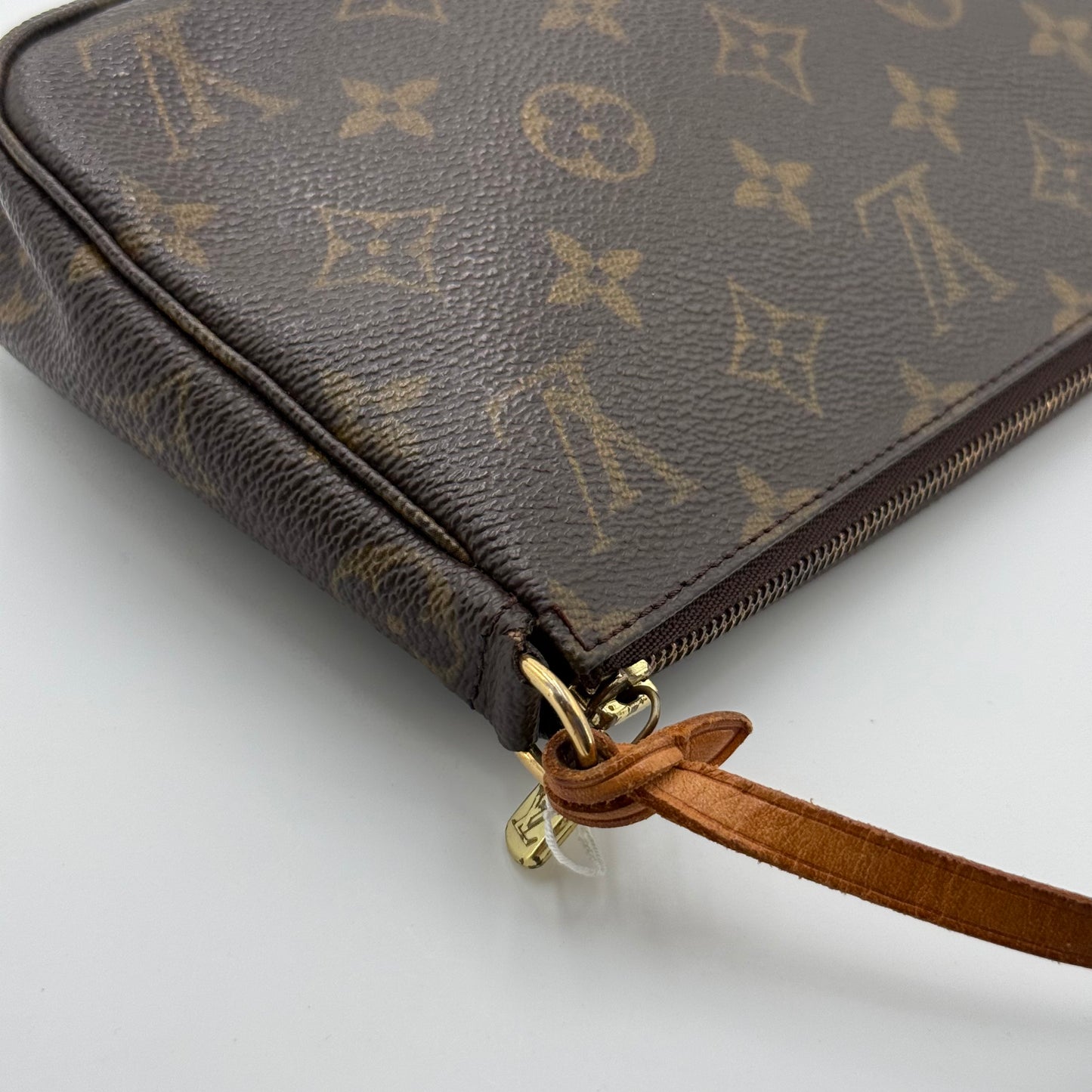 Louis Vuitton Pochette accessoire