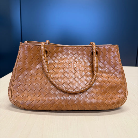Bottega Veneta shopping