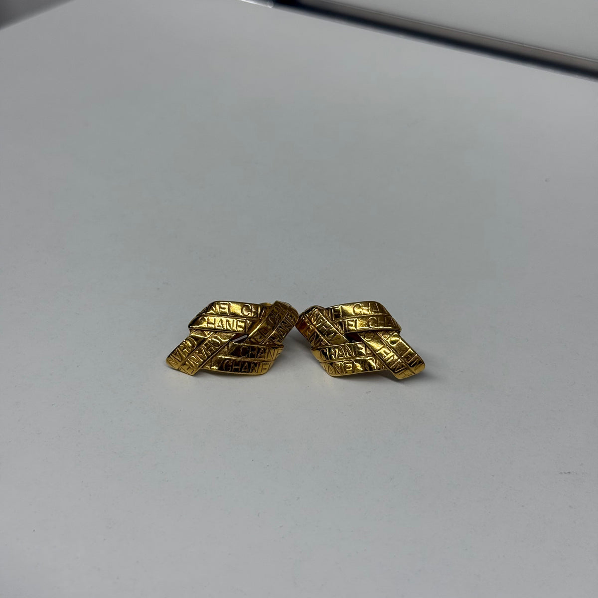 Chanel Clips