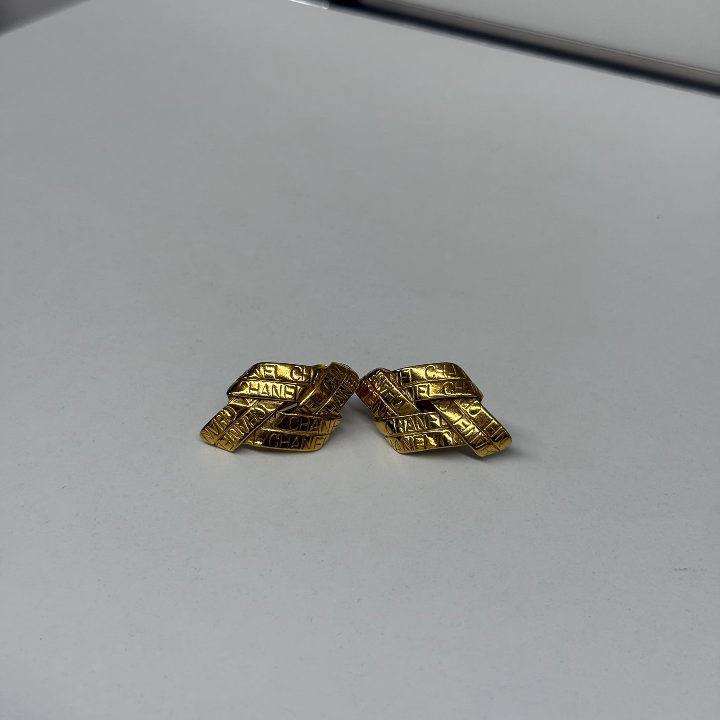 Chanel Clips