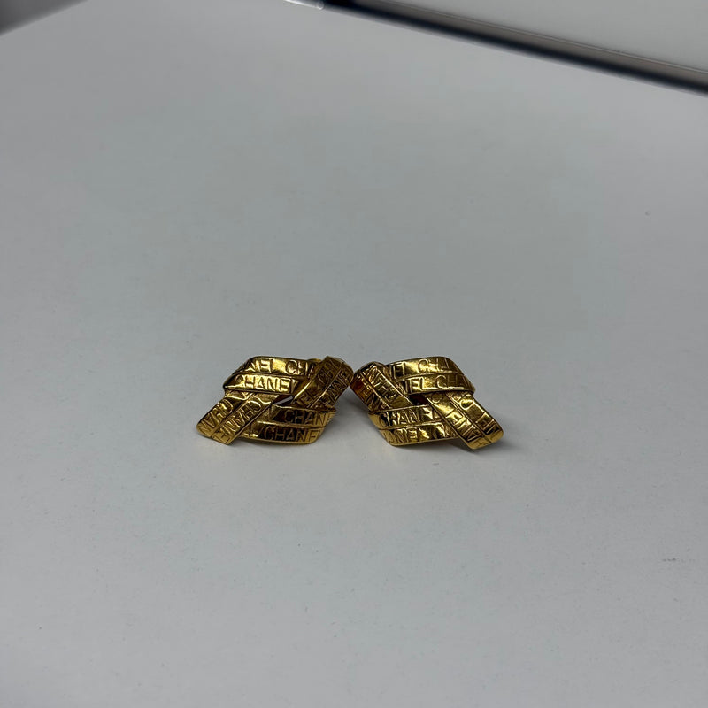 Chanel Clips