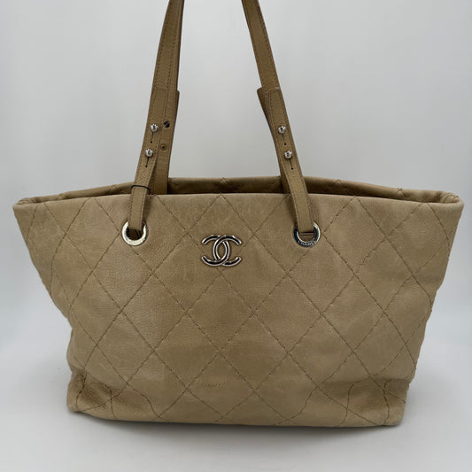 Chanel Shopping
