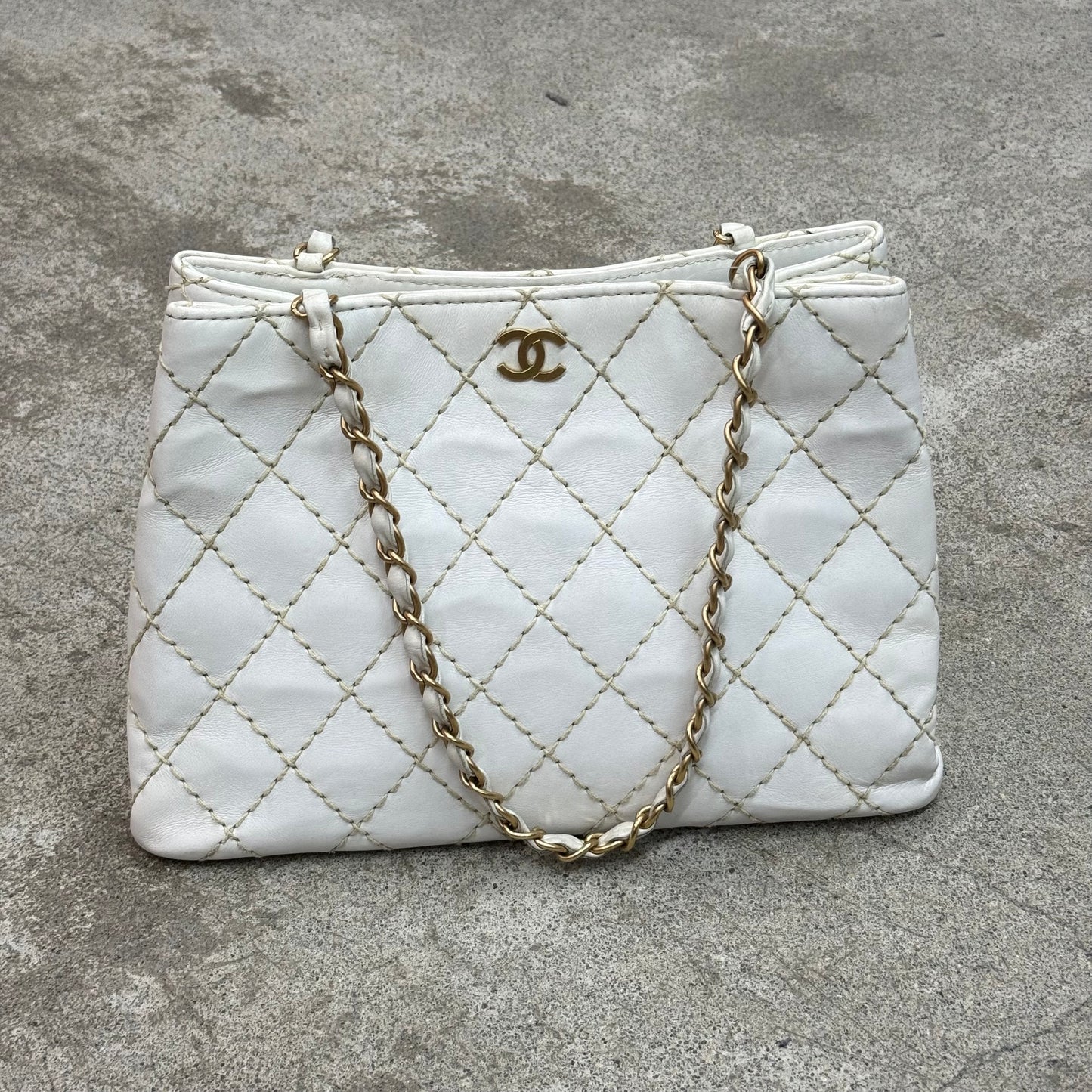 Chanel Shopping