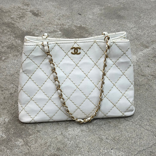 Chanel Shopping