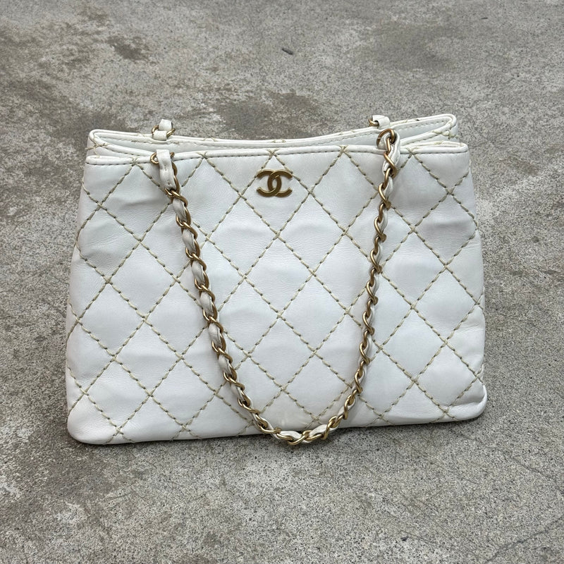 Chanel Shopping