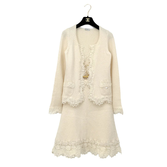 CHANEL KNITTING LACE CARDIGAN SKIRT SET IVORY CASHMERE 36 06C RTW