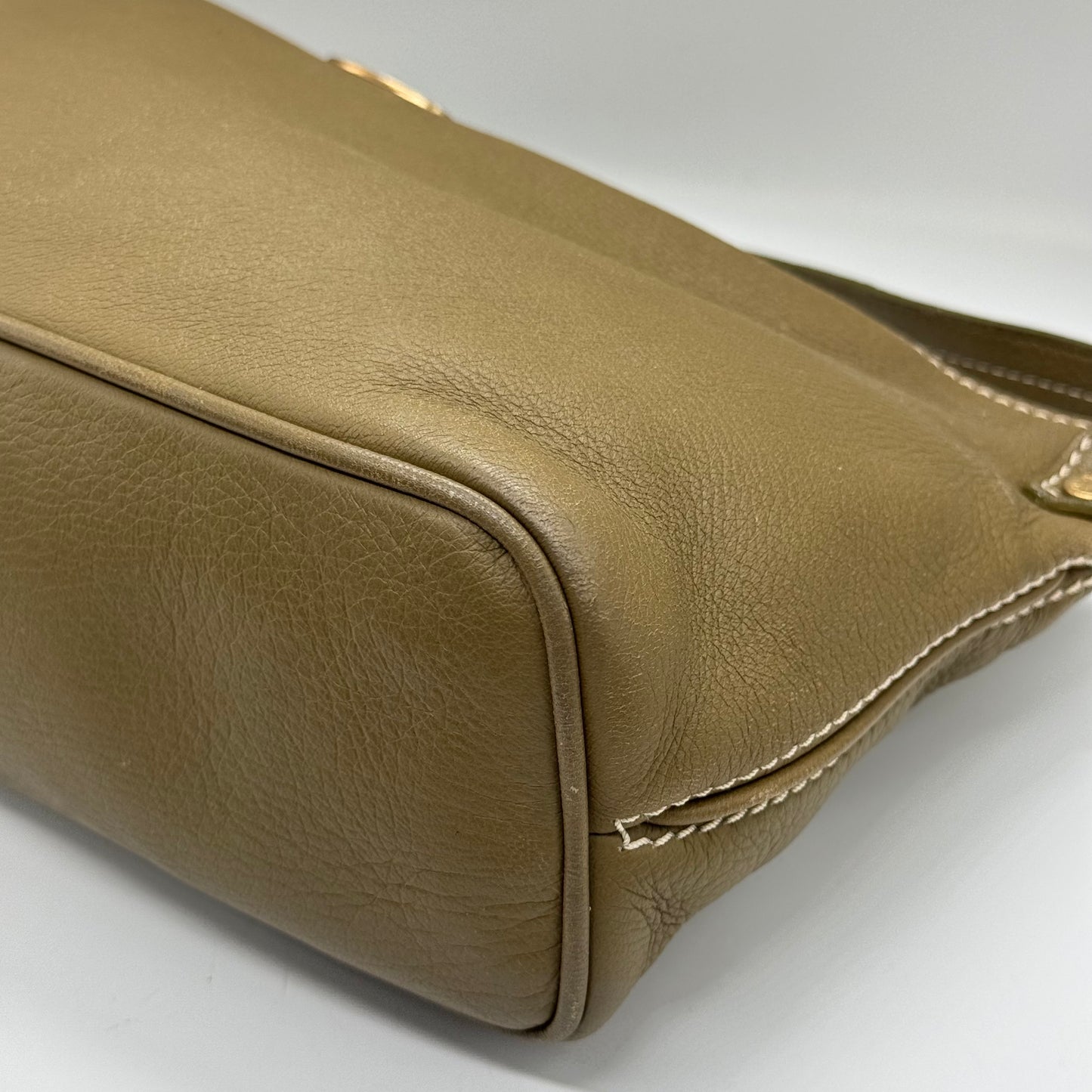 Céline Hobo - Kaki