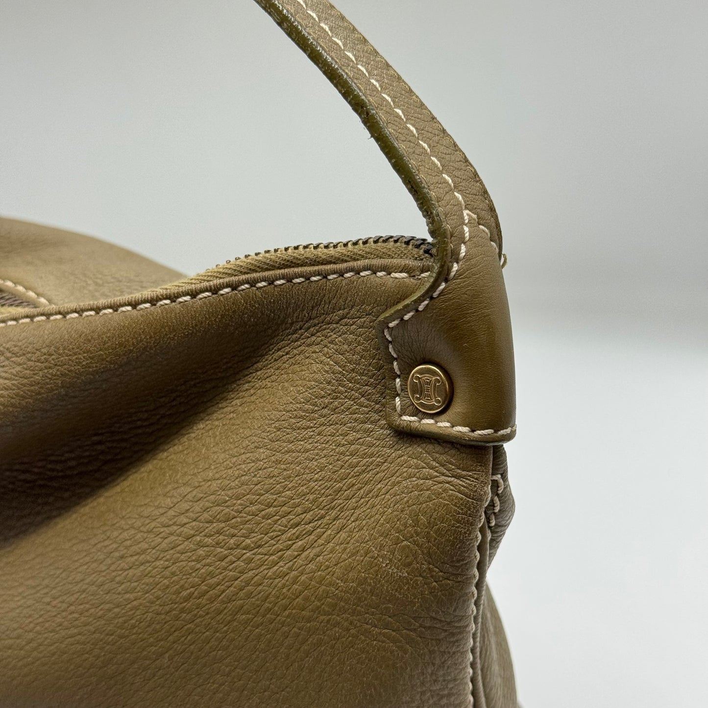 Céline Hobo - Kaki
