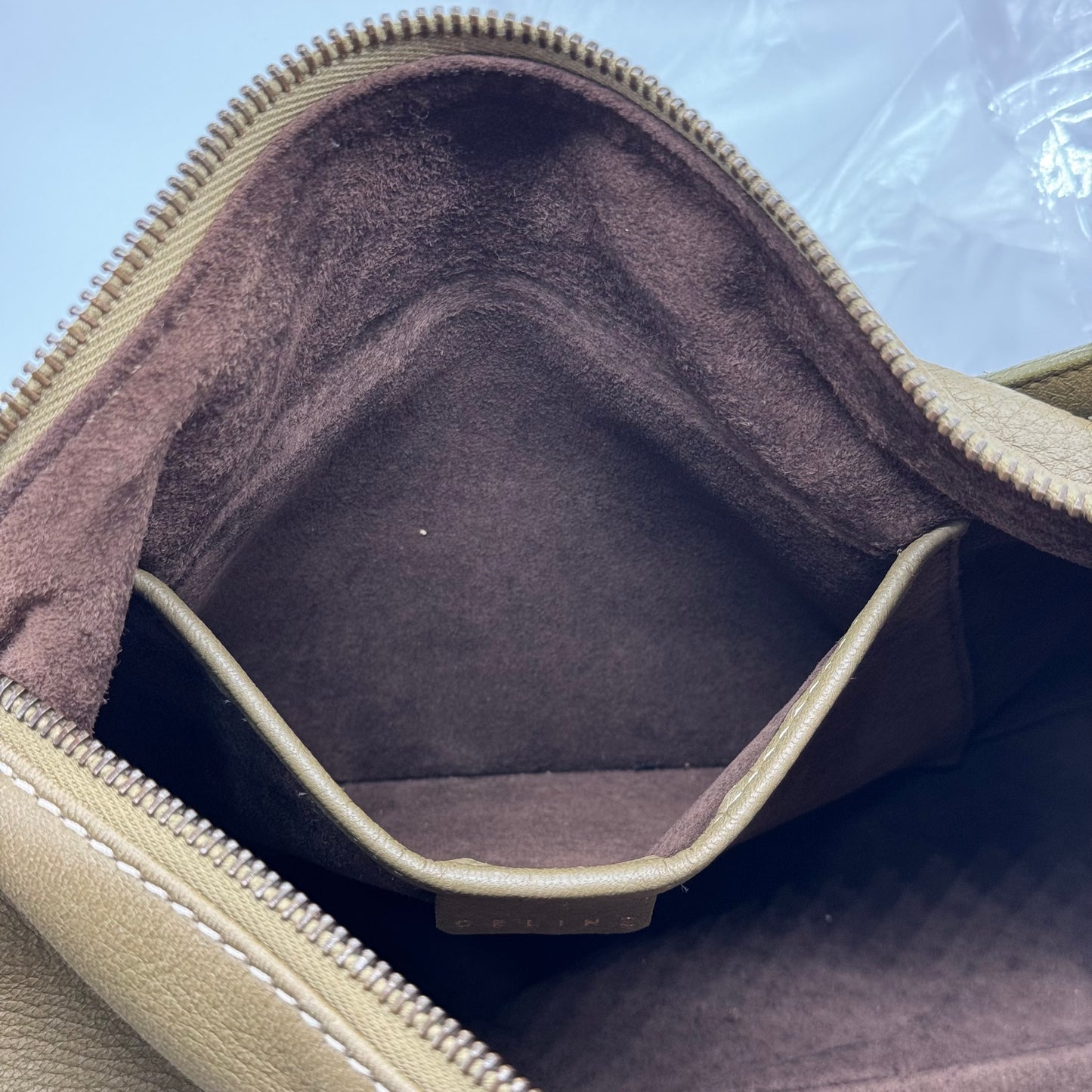 Céline Hobo - Kaki