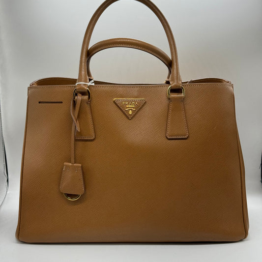 Prada 2 way