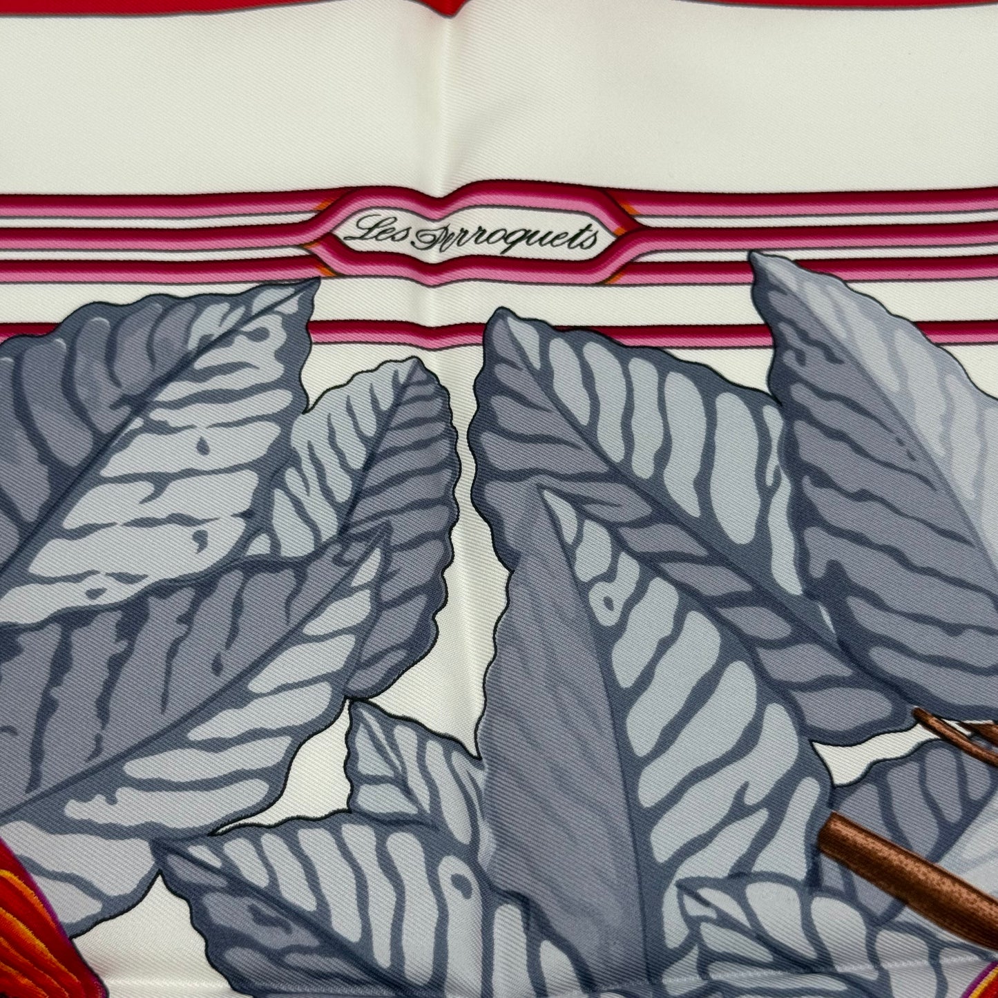 Hermès Carré « Les Perroquets »