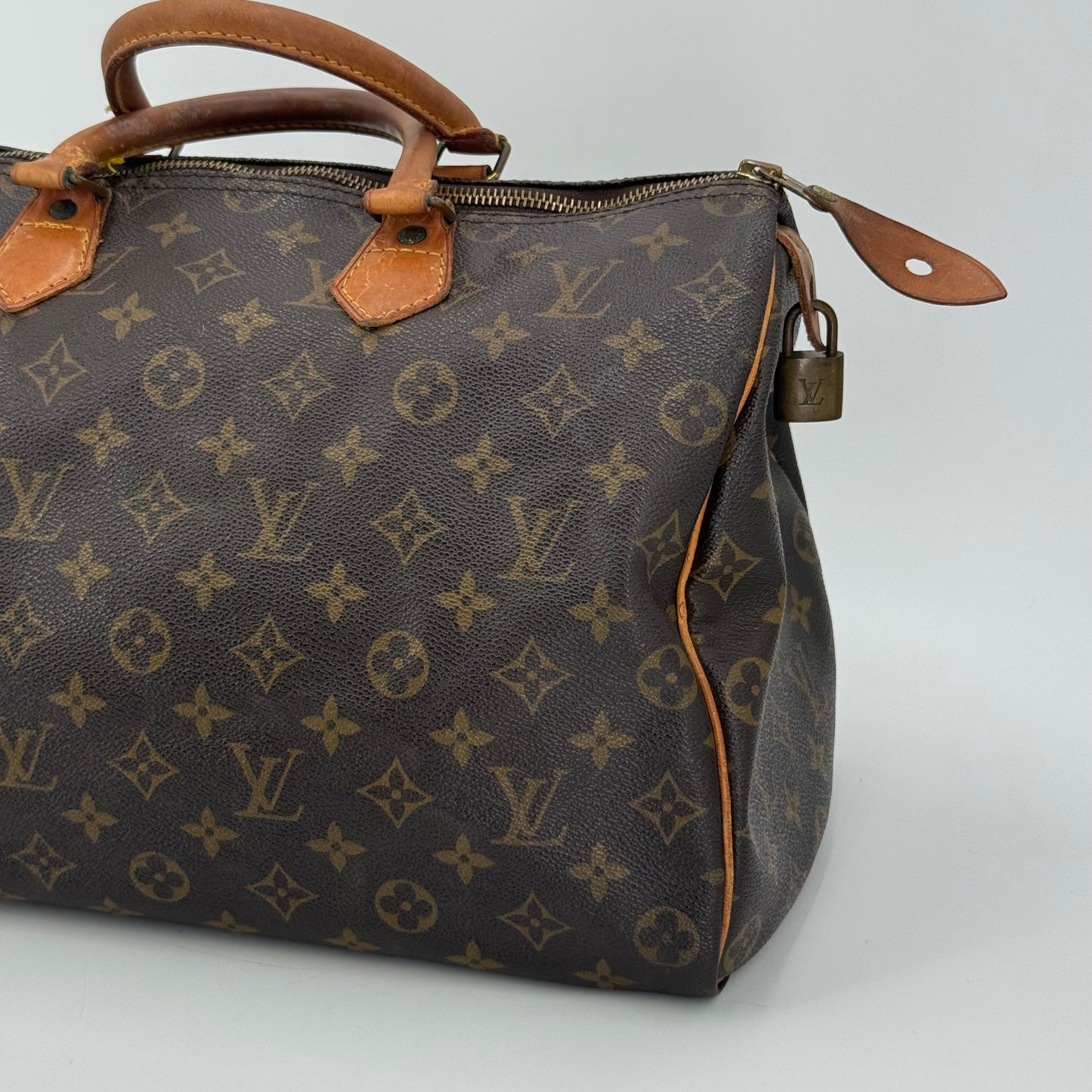 Louis Vuitton Speedy 35