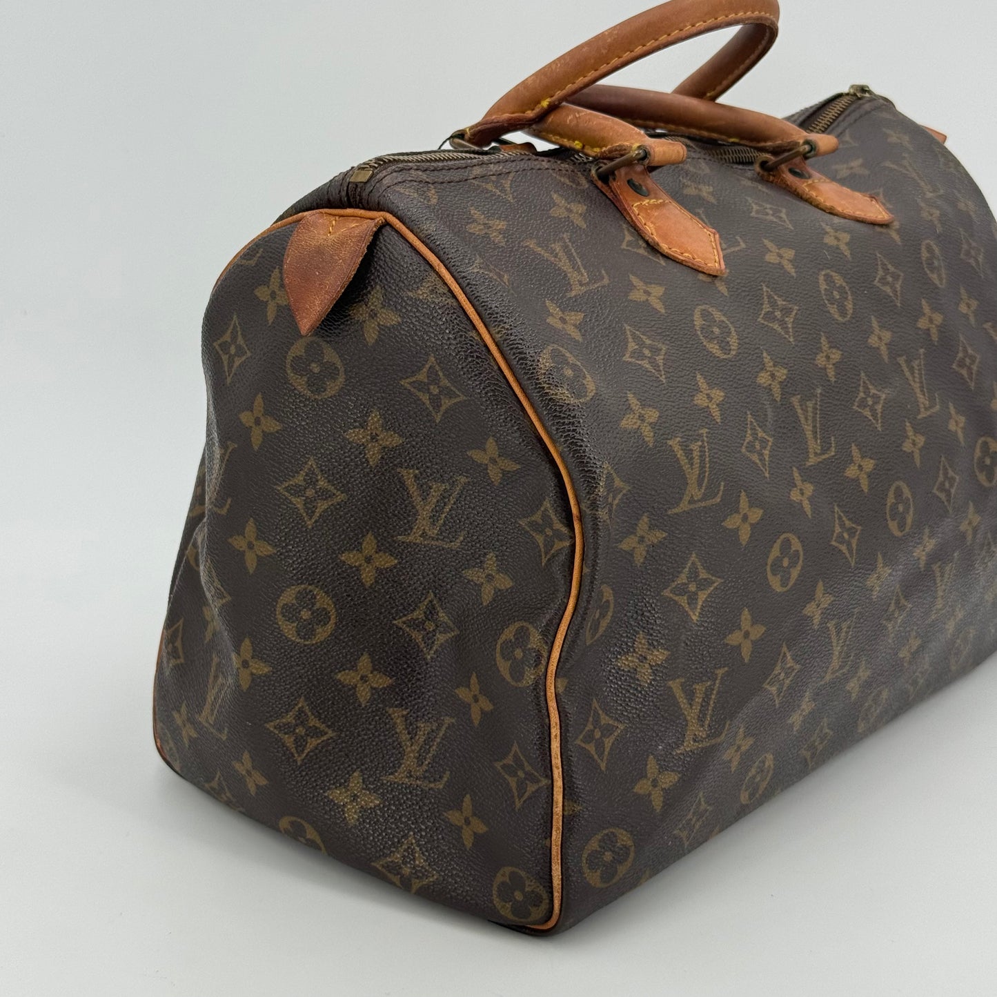 Louis Vuitton Speedy 35