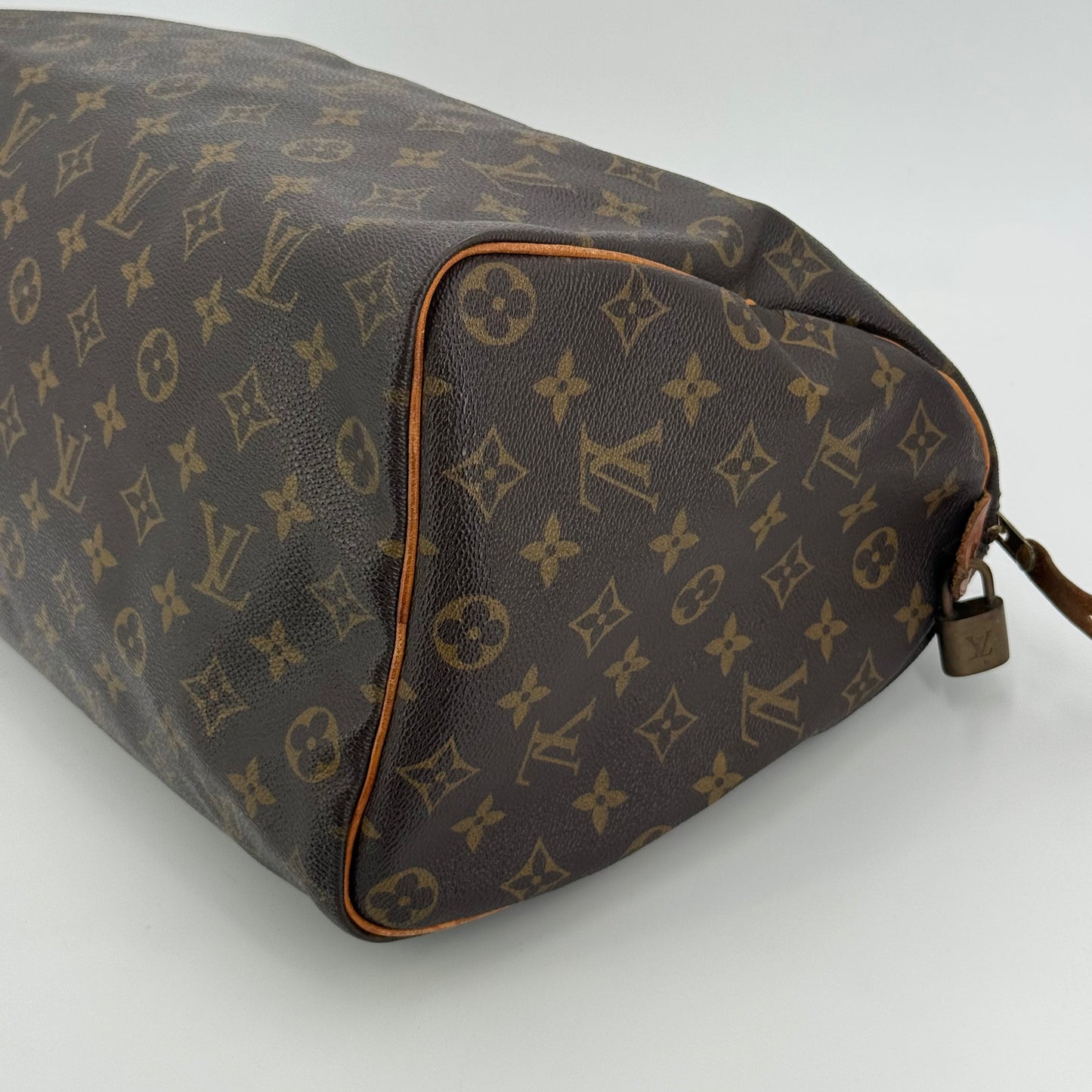 Louis Vuitton Speedy 35