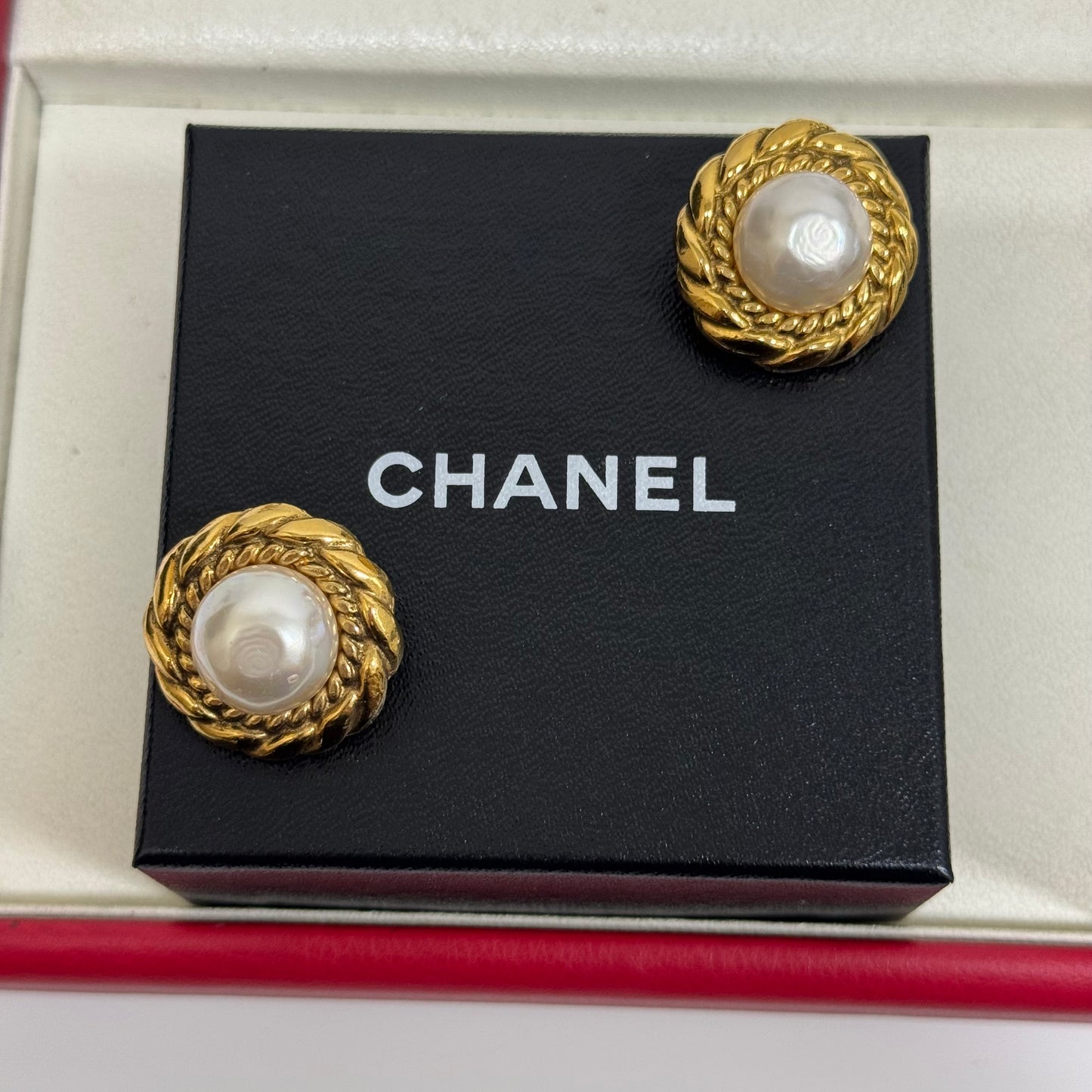 Chanel Clips 1985