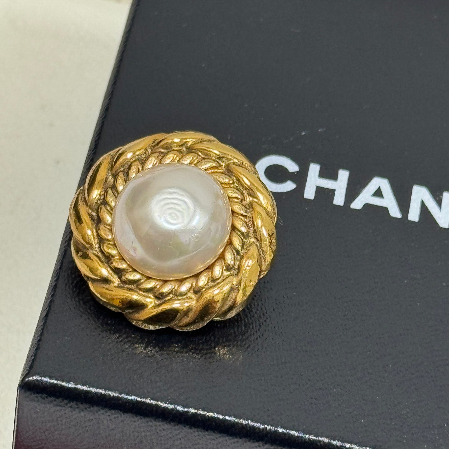 Chanel Clips 1985
