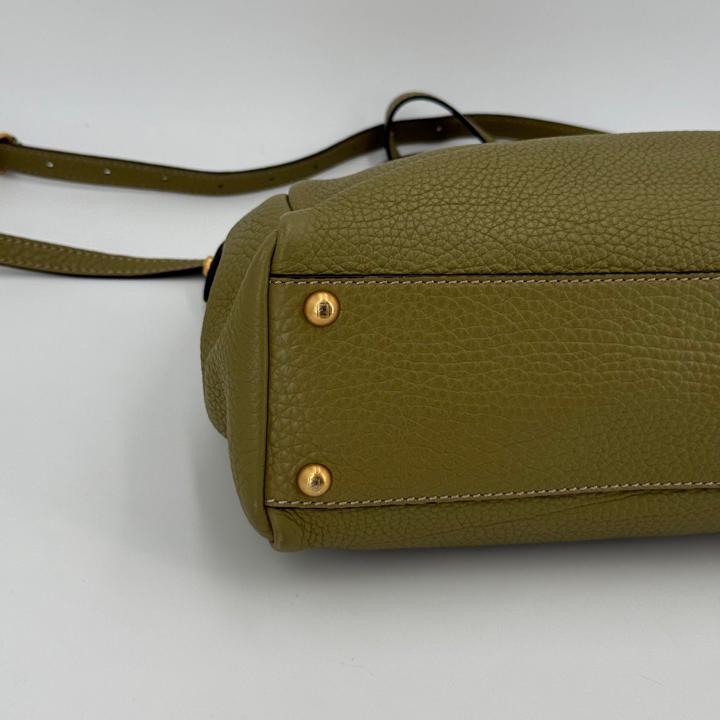 Fendi peekaboo selleria kaki