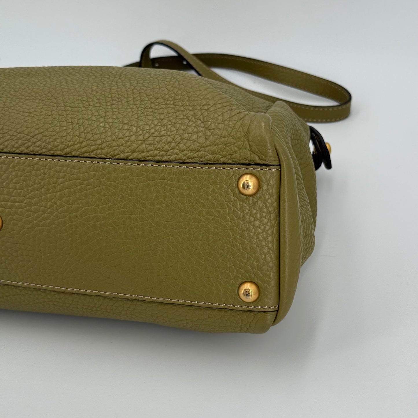 Fendi peekaboo selleria kaki