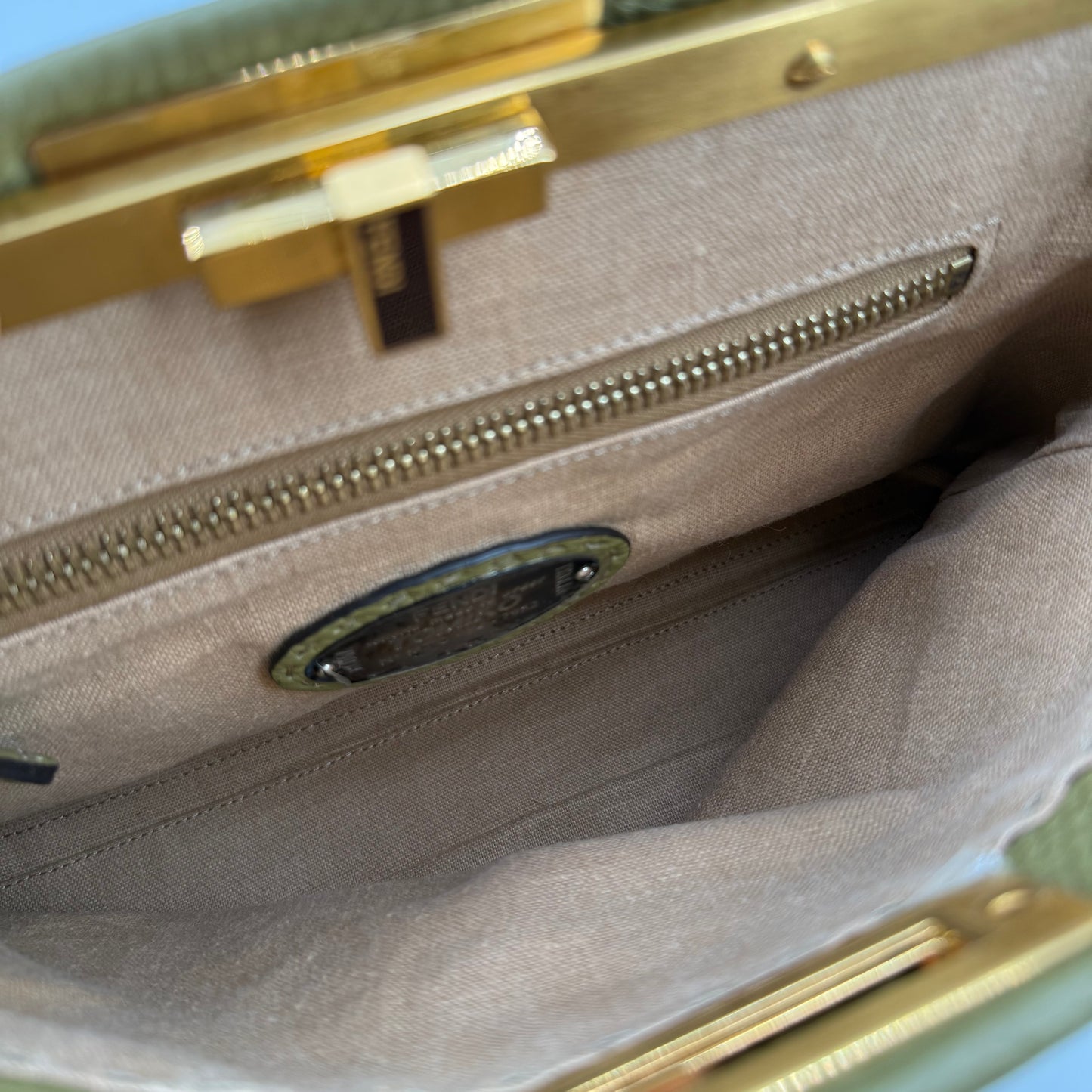 Fendi peekaboo selleria kaki