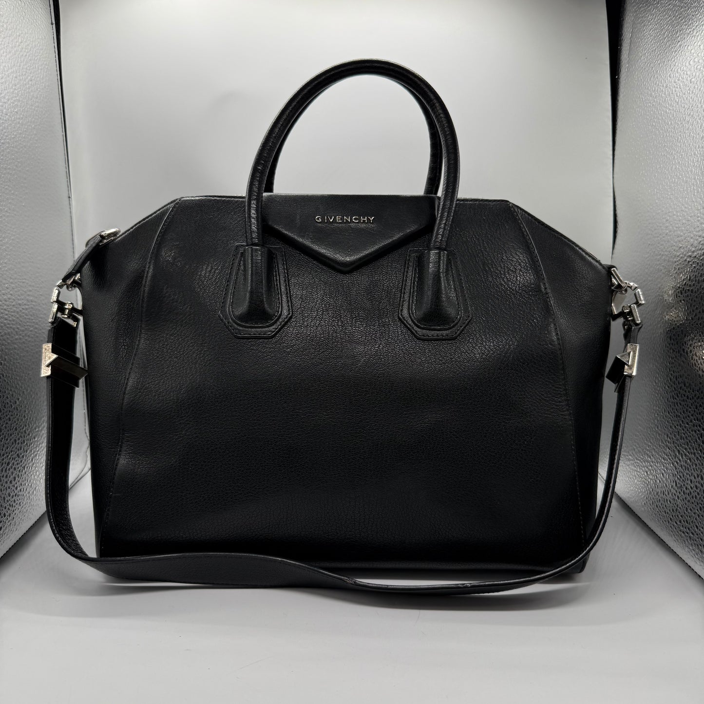 Givenchy Antigona  GM
