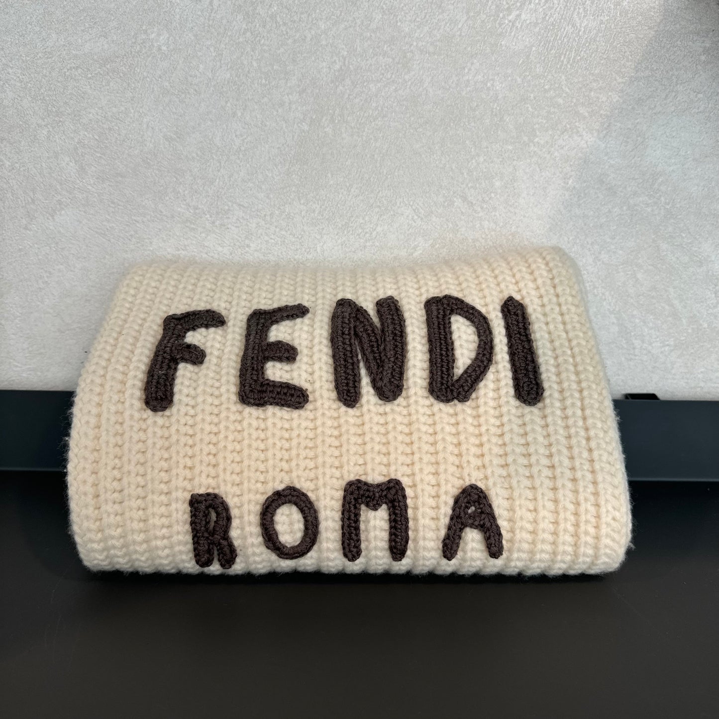 Echarpe Fendi collection 2023